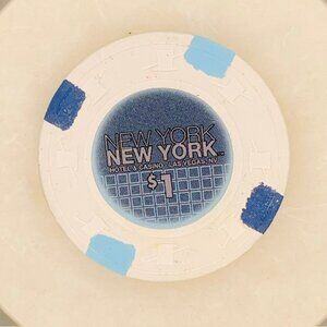 New York New York Casino Chip Las Vegas $1 Lucky Gift Charm Coin Card 2008